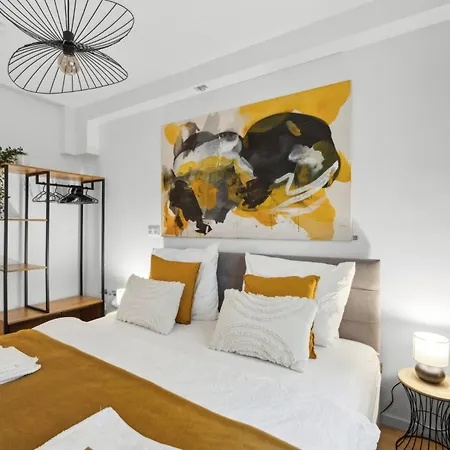 Stylisches 2-Zimmer Ambient Apartment In Alsternaehe Mit Kingsize-Bett & Schlafsofa