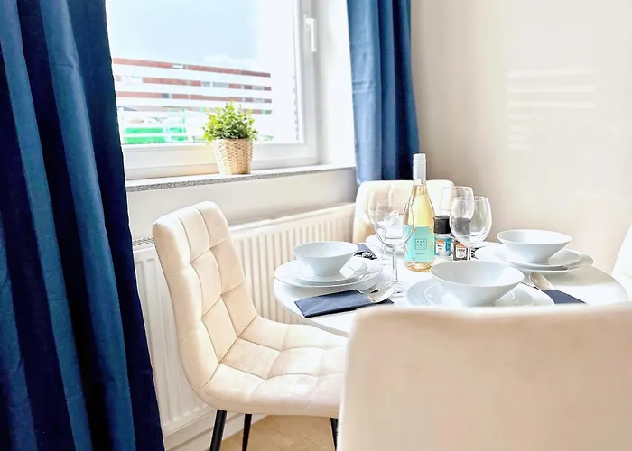 Stylisches 2-zimmer Ambient In Alsternaehe Mit Kingsize-bett & Schlafsofa Apartament Hamburg