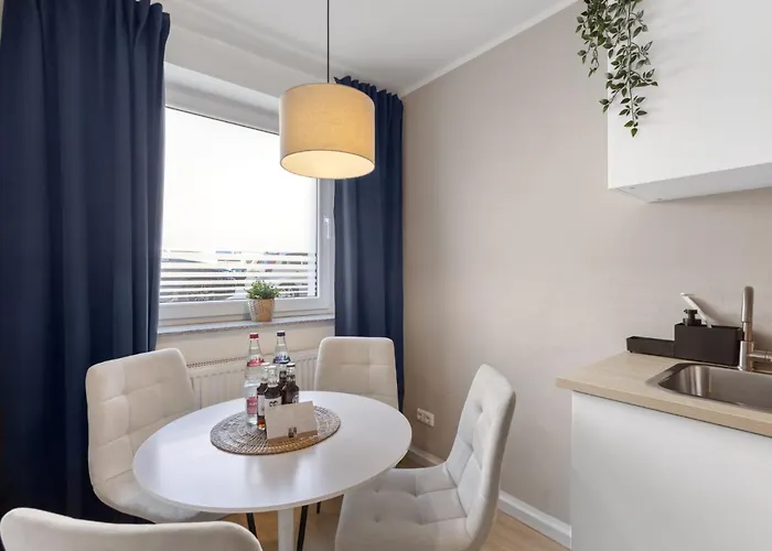 Apartament Stylisches 2-zimmer Ambient In Alsternaehe Mit Kingsize-bett & Schlafsofa